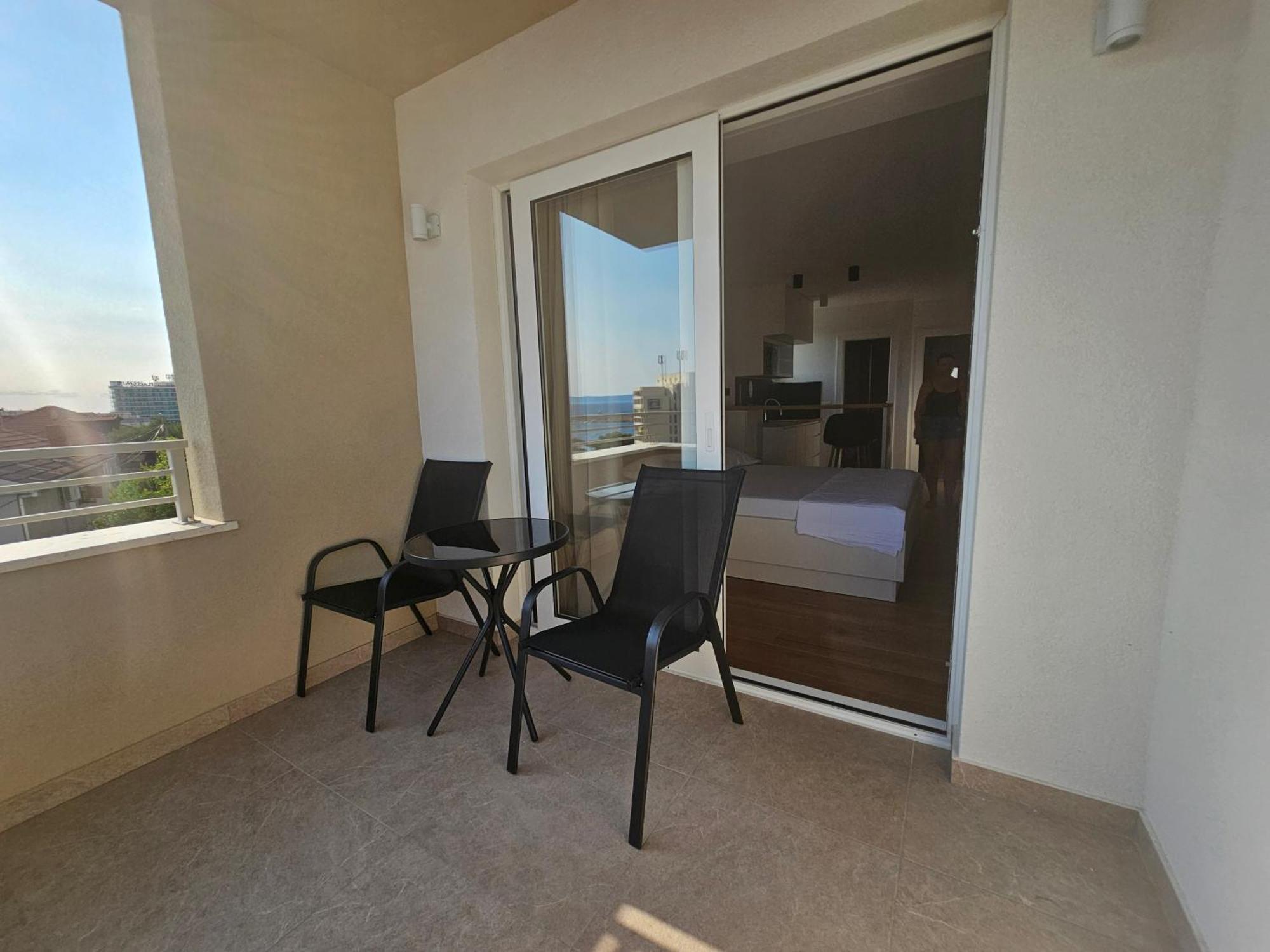 Sole Apartment *